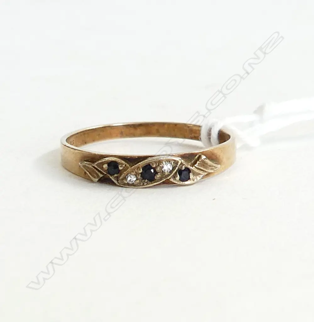 9CT RING - DIAMONDS & SAPPHIRES 1.8 GRAMS SIZE U Image 1++