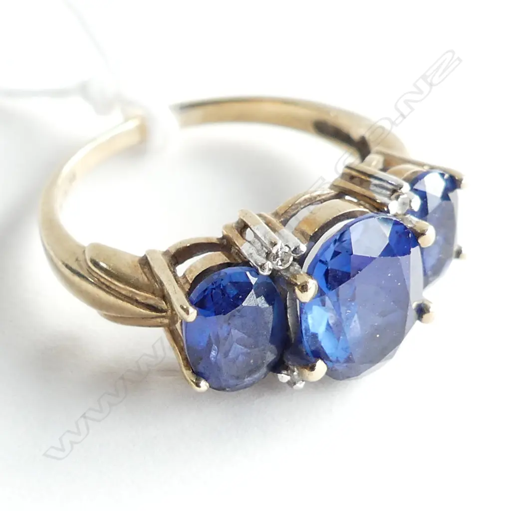 9CT BLUE STONE RING 3.4 GRAMS SIZE N Image 1++