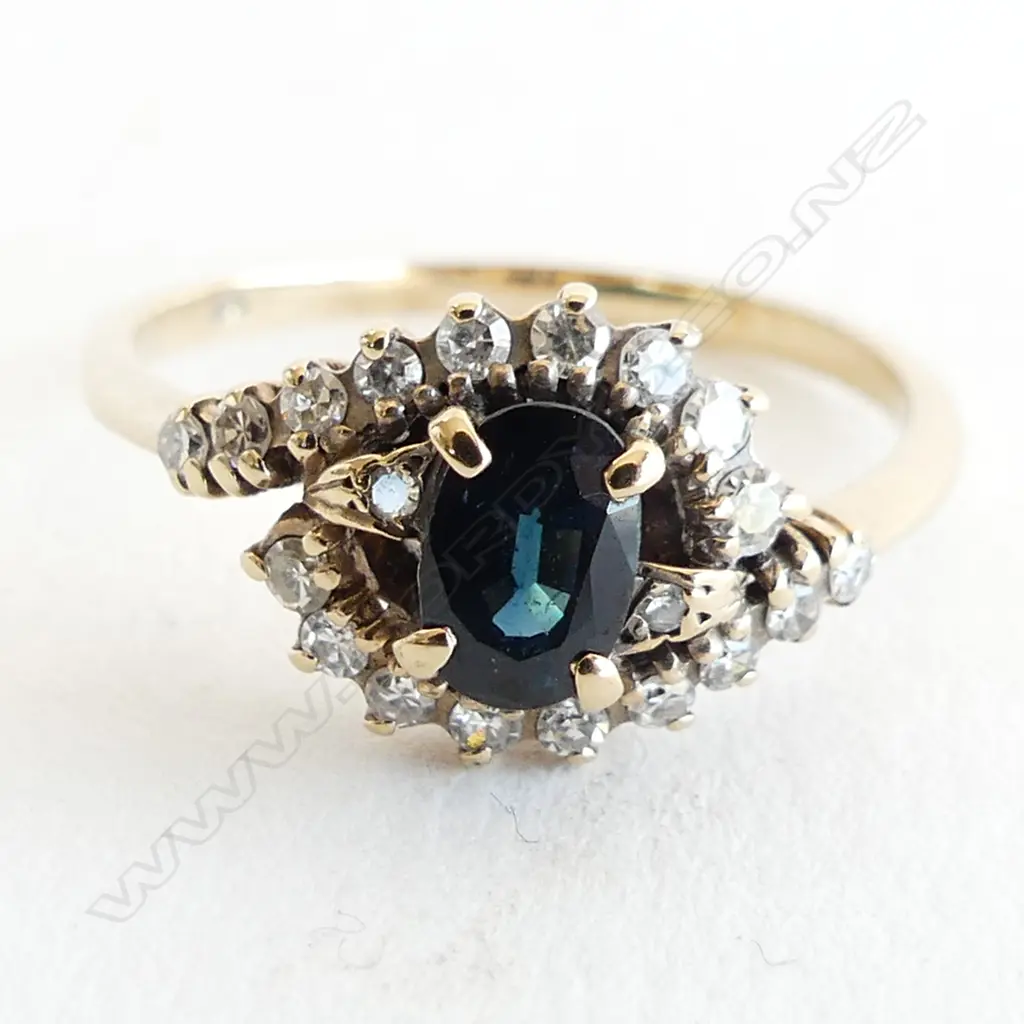 9CT & DARK BLUE SAPPHIRE & DIAMOND RING 2.1 GRAMS Image 1++