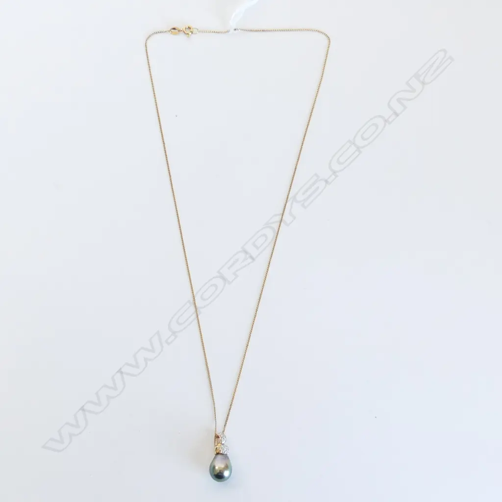18CT YELLOW GOLD SET BLACK PEARL  & 0.25CT DIAMOND PENDANT ON 9CT CHAIN, 4.3GMS, NEW Image 1++