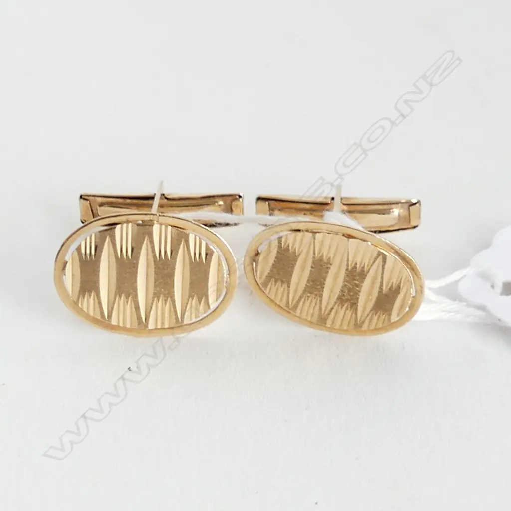  14CT GOLD CUFFLINKS. 4GMS Image 1++