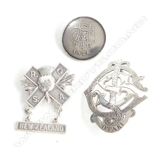  3 NEW ZEALAND RELATED STERLING SILVER BADGES.