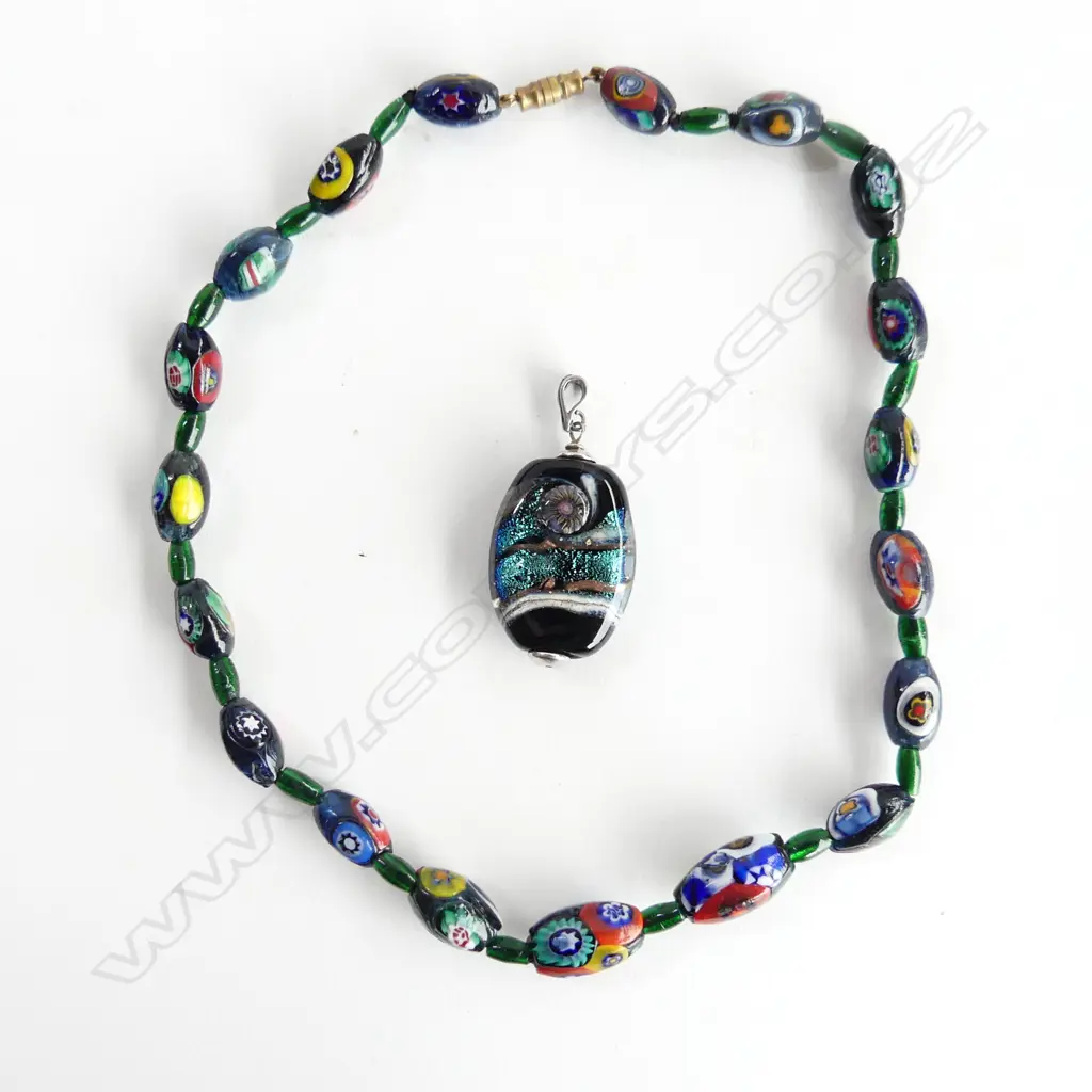  VENETIAN GLASS NECKLACE AND VENETIAN GLASS PENDANT. Image 1++