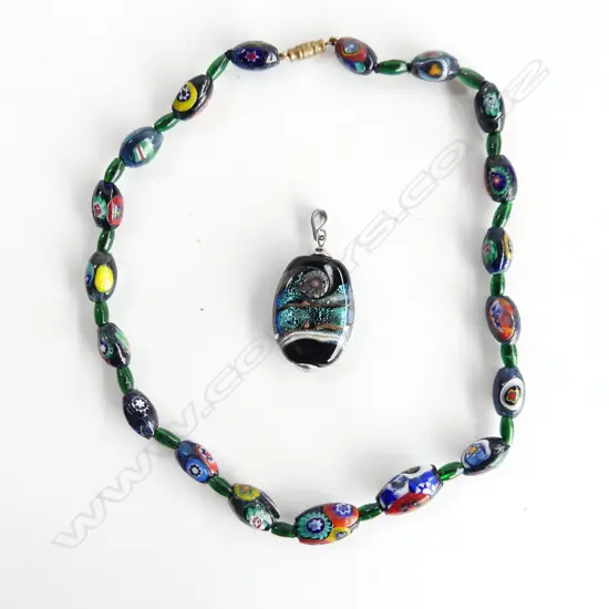  VENETIAN GLASS NECKLACE AND VENETIAN GLASS PENDANT.