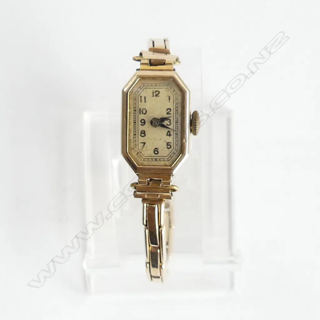  9CT GOLD CASED LADIES WATCH ON GOLD PLATED BRACELET. WORKING Image 1++