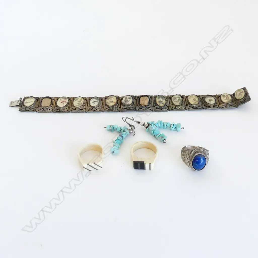 5 PCS ETHNIC JEWELLERY 42.9GMS Image 1++
