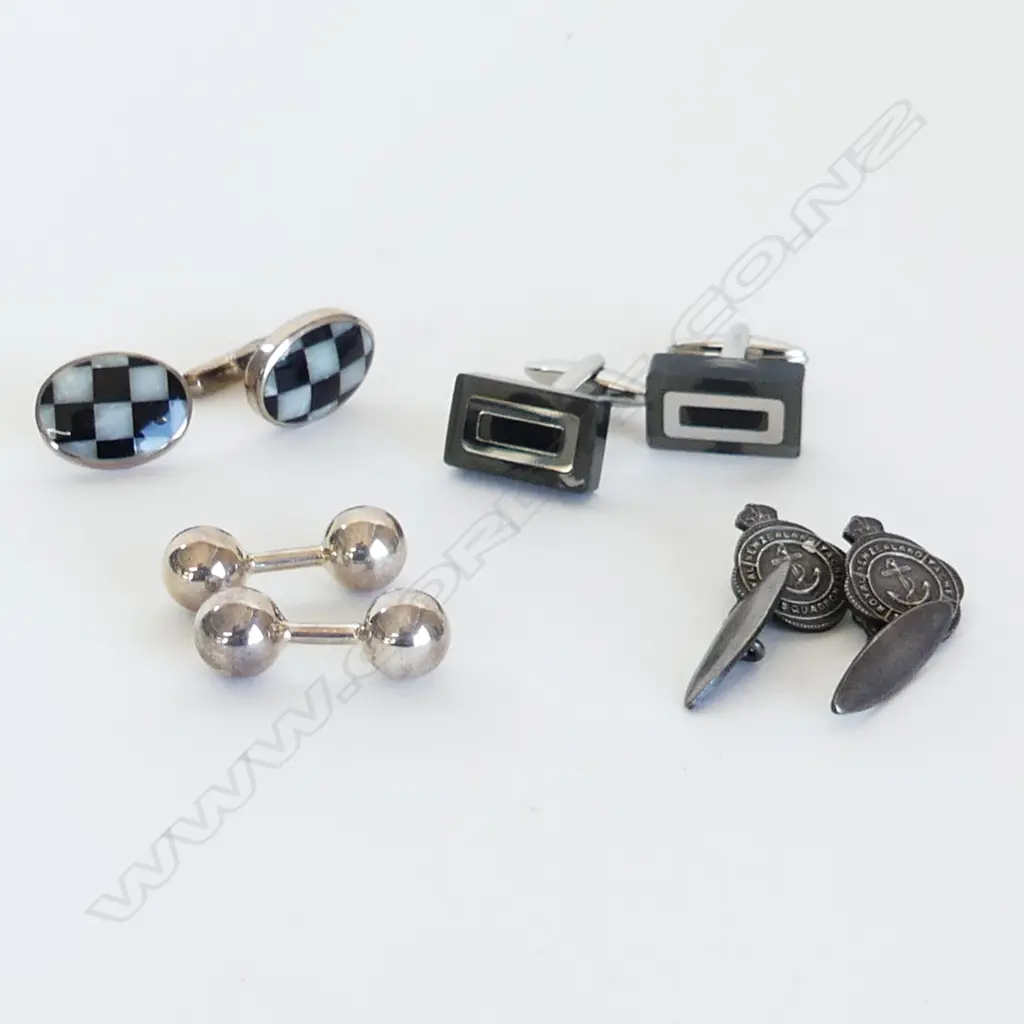 4 PAIRS ASST SILVER & STEEL CUFFLINKS Image 1++