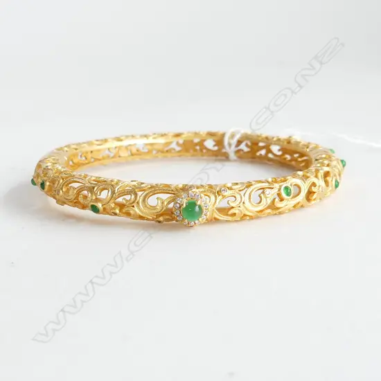 GOLD PLATED 925 SILVER & FAUX EMERALD HINGED BANGLE 