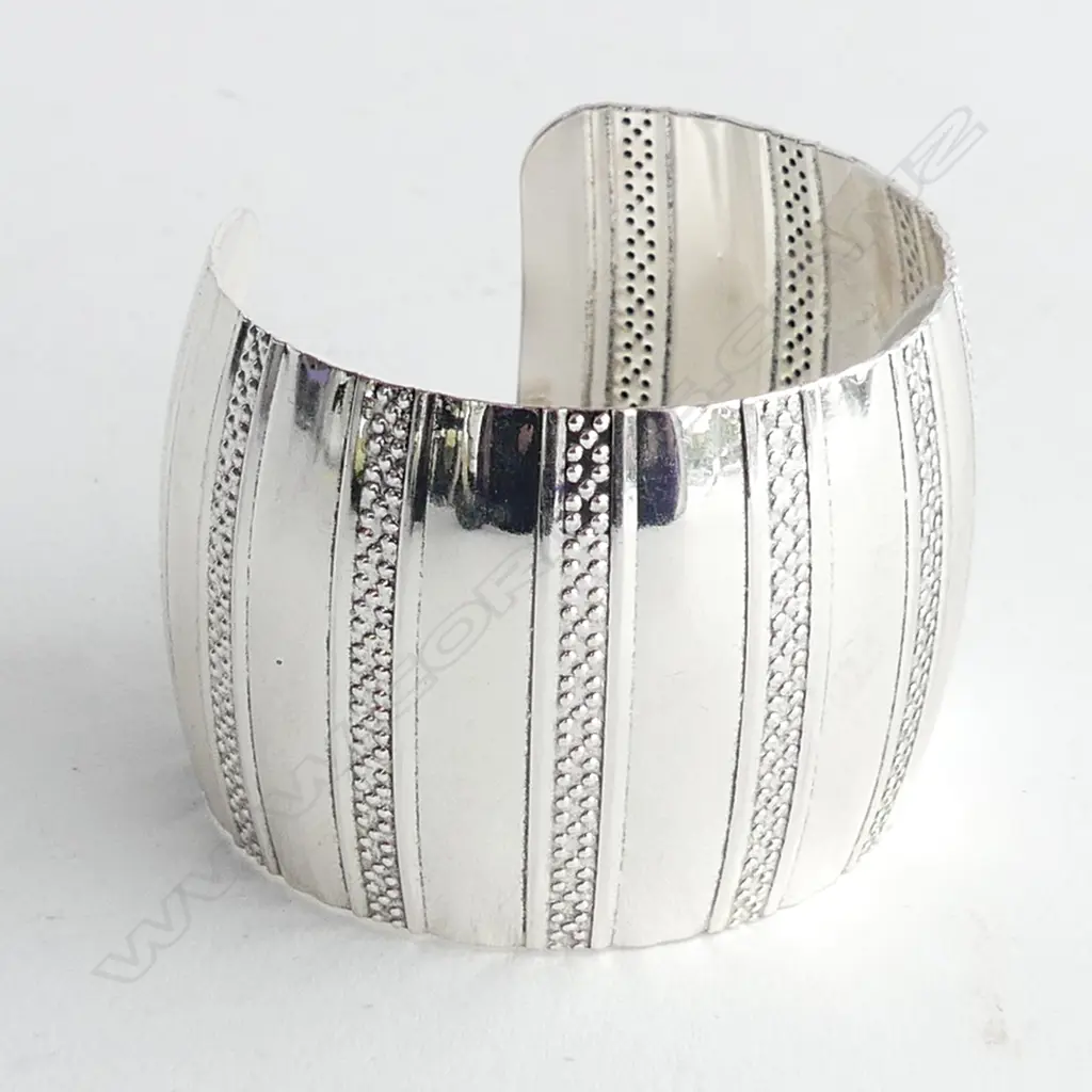 WIDE SILVER PLATE CUFF BRACELET  Image 1++