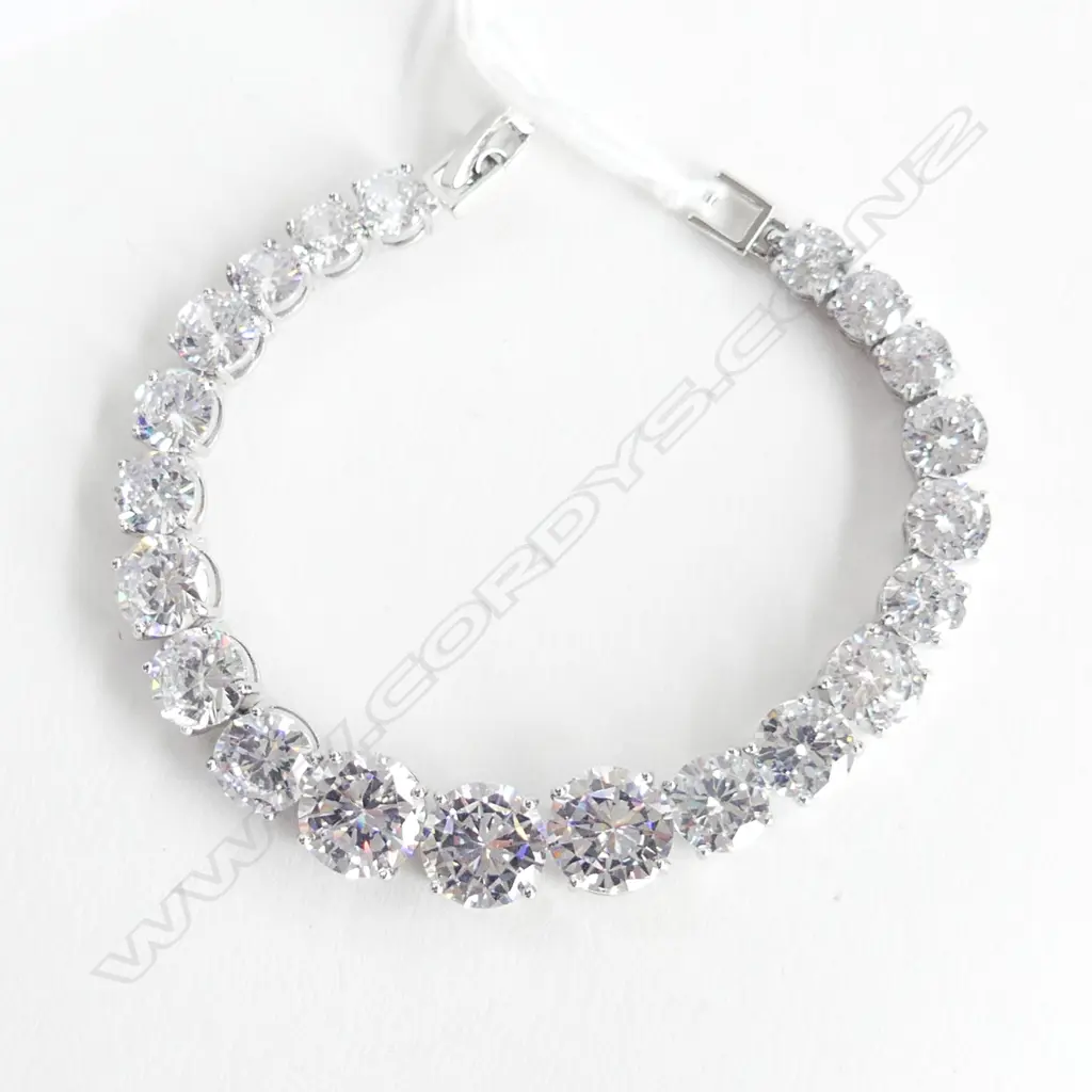 FAUX DIAMOND TENNIS BRACELET Image 1++