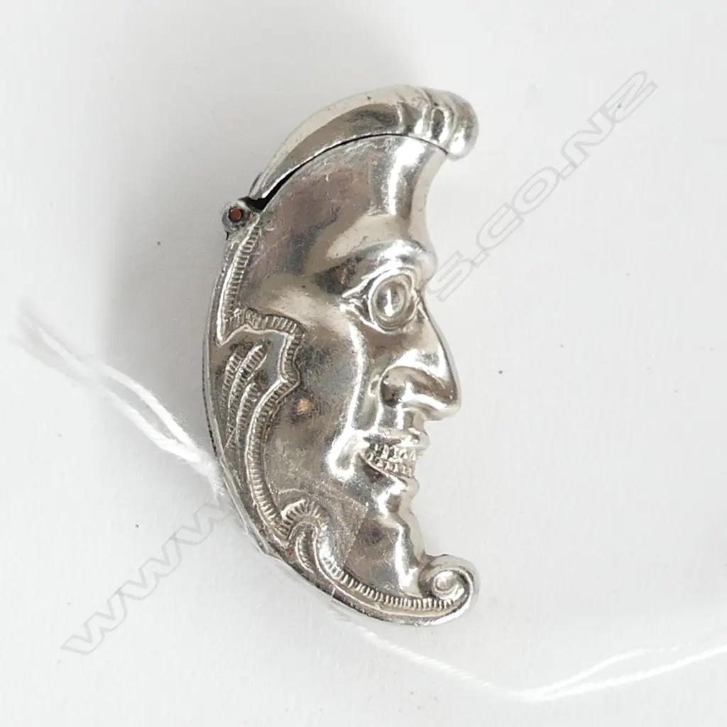  SILVER PLATED MAN IN THE MOON NOVELTY VESTA CASE.1 Image 1++