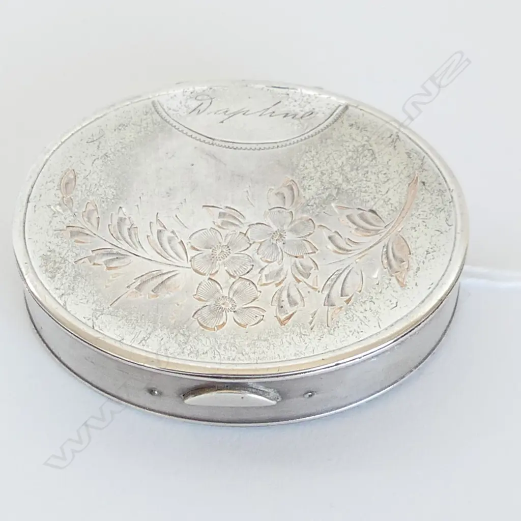 S/SILVER LADYS COMPACT  L70MM TOTAL WIEGHT 75grms  Image 1++