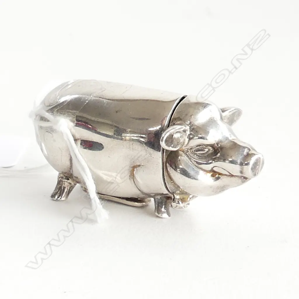 SILVER PLATE NOVELTY PIG VESTA CASE, 6 X 3CM Image 1++