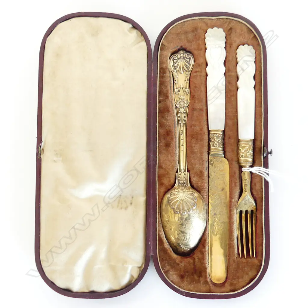 VICT 3 PCE SILVER gilded & MOP SPOON KNIFE & FORK SET CASED Sheff.1840 by Aaron Hadfield & Sons Image 1++