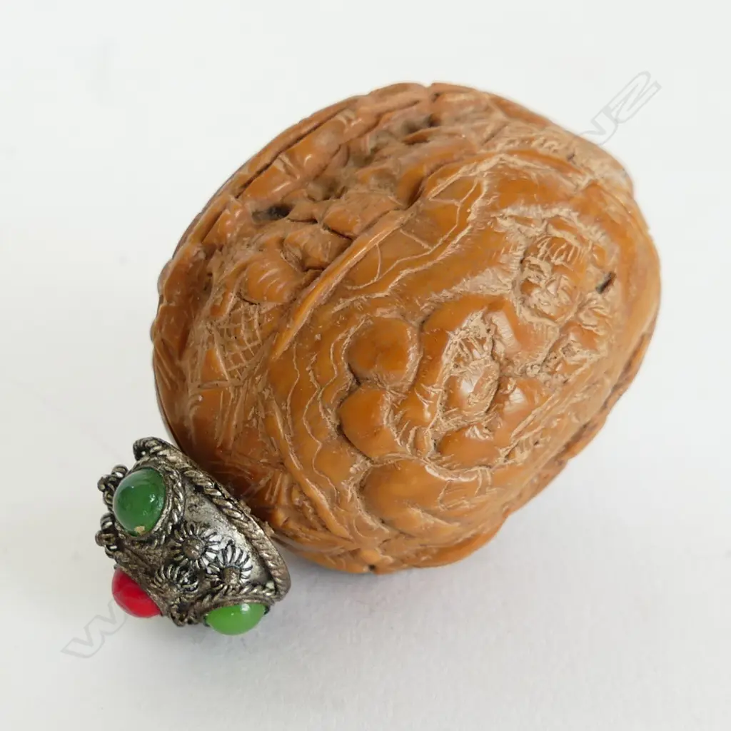 ORIENTAL CARVED WALNUT SNUFF w. EROTIC SCENES H.55mm Image 1++