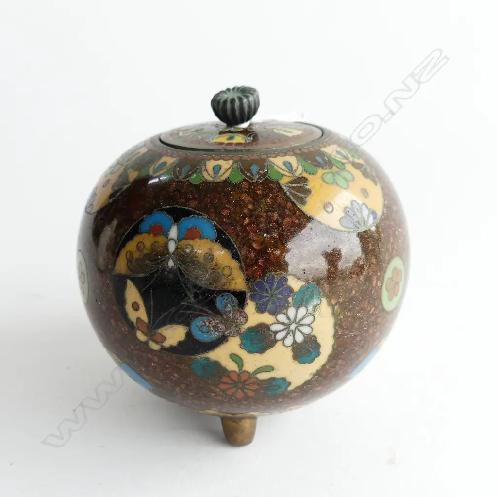 VINTAGE CLOISONNE BALL SHAPED LIDDED CONTAINER, DIA 95mm Image 1++
