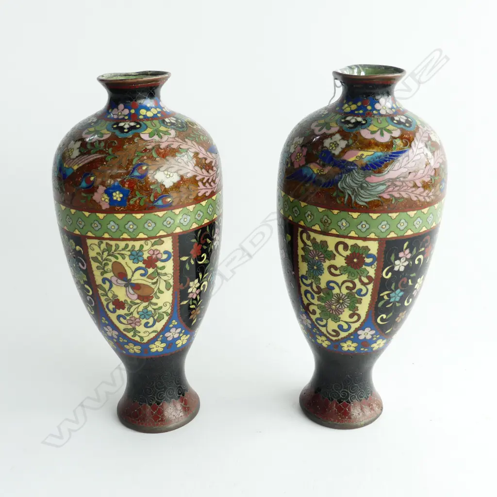 PR VINTAGE CLOISONNE VASES, H. 200mm Image 1++
