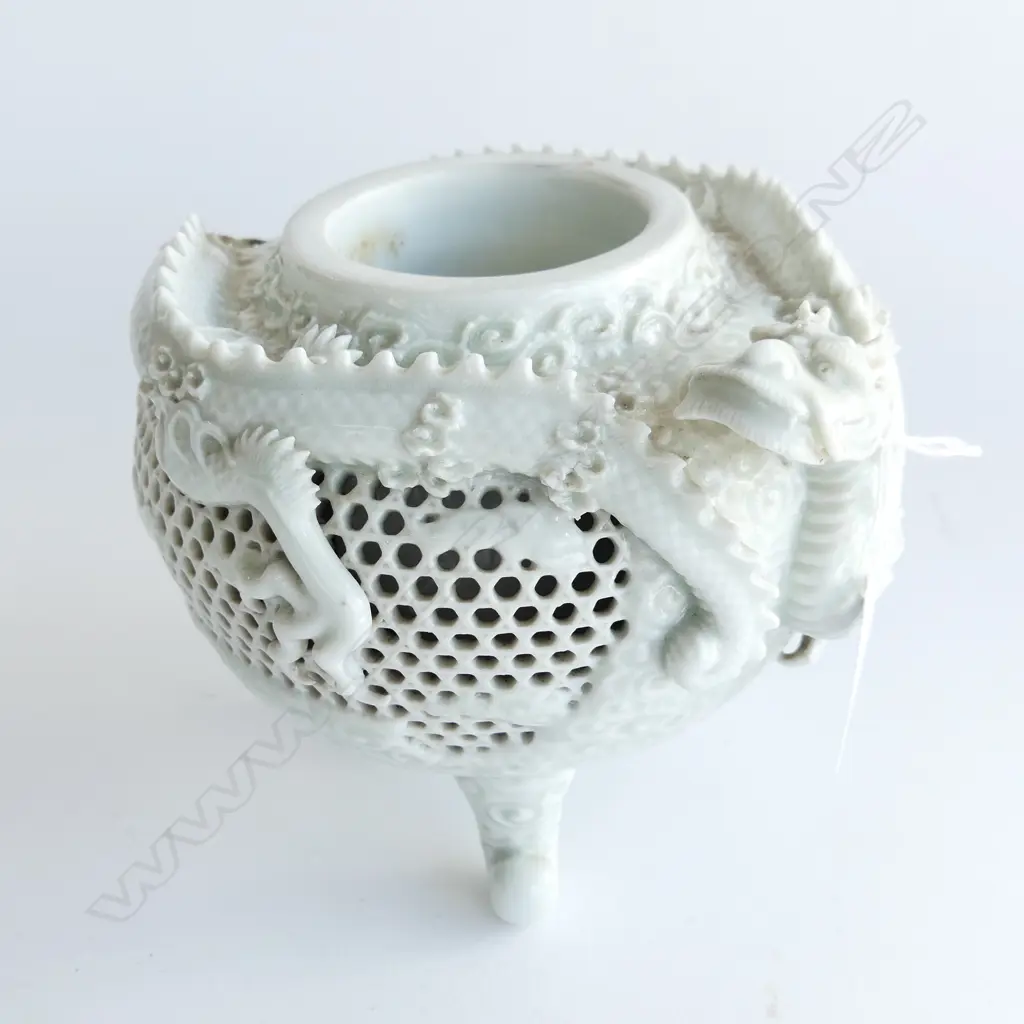 ANTIQUE CHINESE PALE FINE CELEDON PORCELAIN INCENSE BURNER 2 dragons faulted AF H.135mm Image 1++