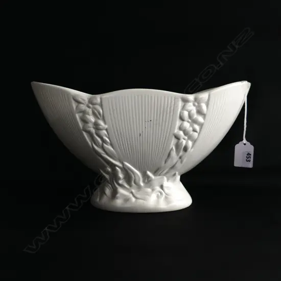 WHITE CROWN LYNN VASE #553 W.300mm