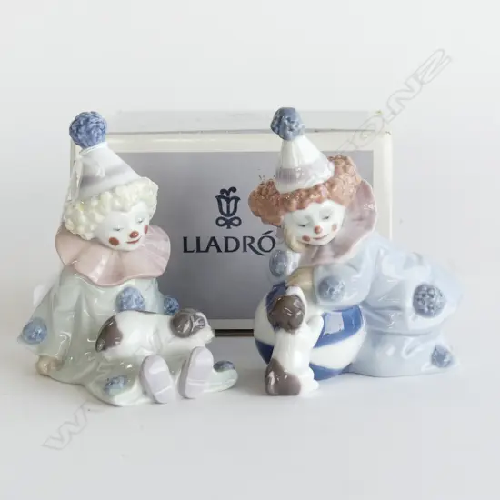 2 LLADRO CLOWNS; w. PUPPYS (1 BOXED) H.115mm