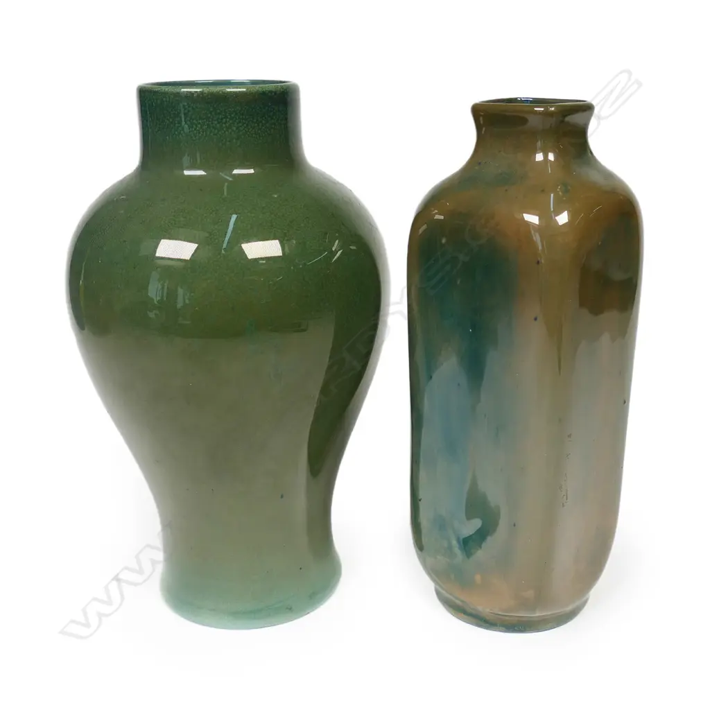 Two Royal Doulton Titanium vases, Image 1++