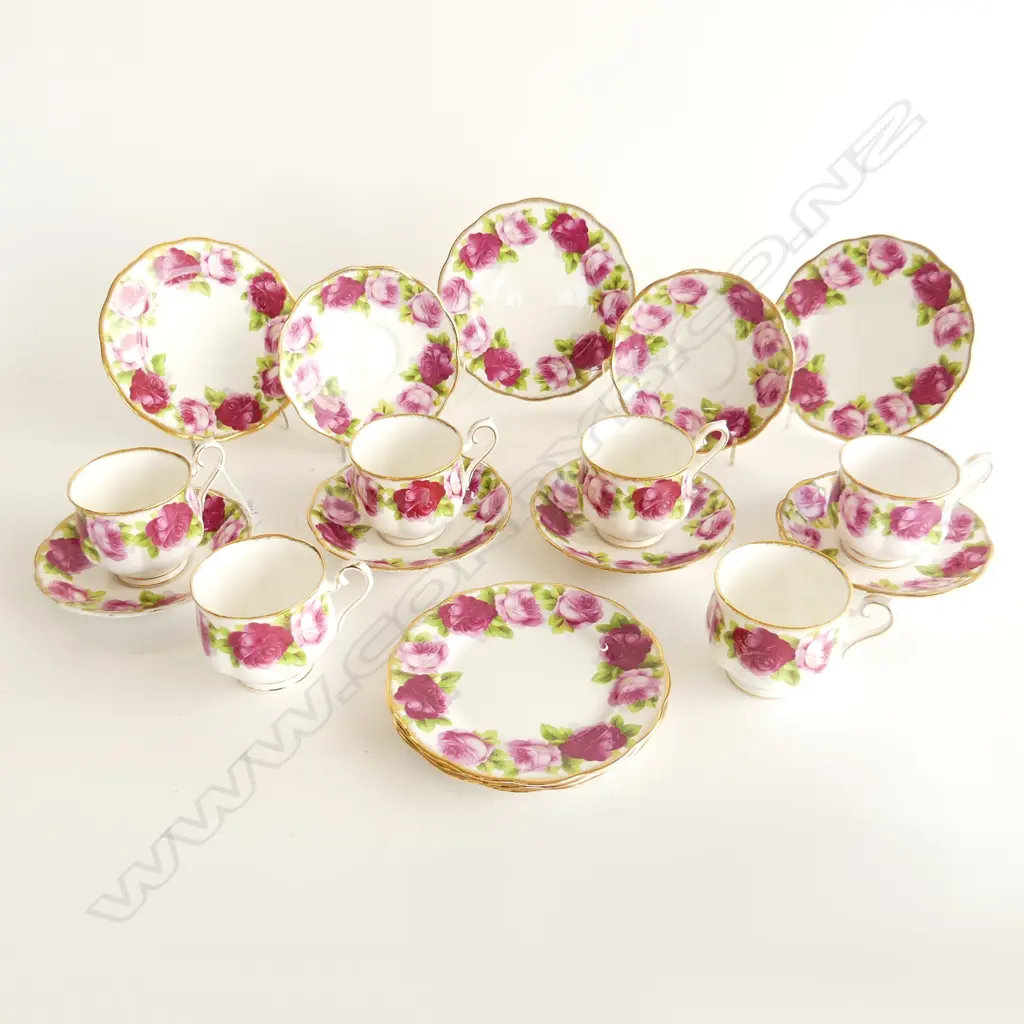 6 ROYAL ALBERT OLD ENGLISH ROSES TRIOS Image 1++
