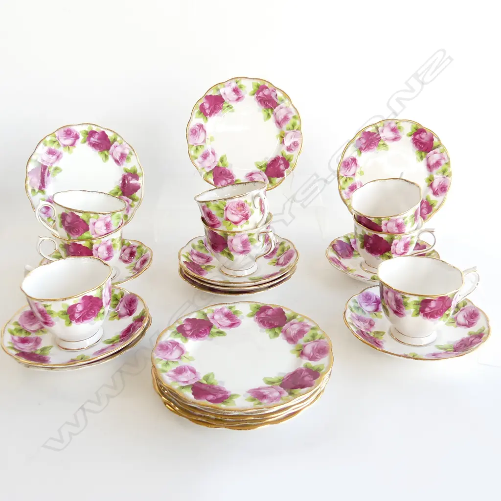 8 ROYAL ALBERT OLD ENGLISH ROSES TRIOS Image 1++