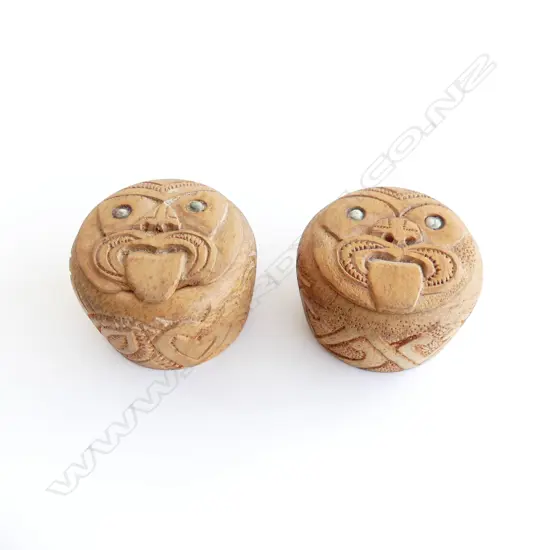 PR JANE BRENKLEY CARVED WOODEN LIDDED MAORI BOXES 75mm dia