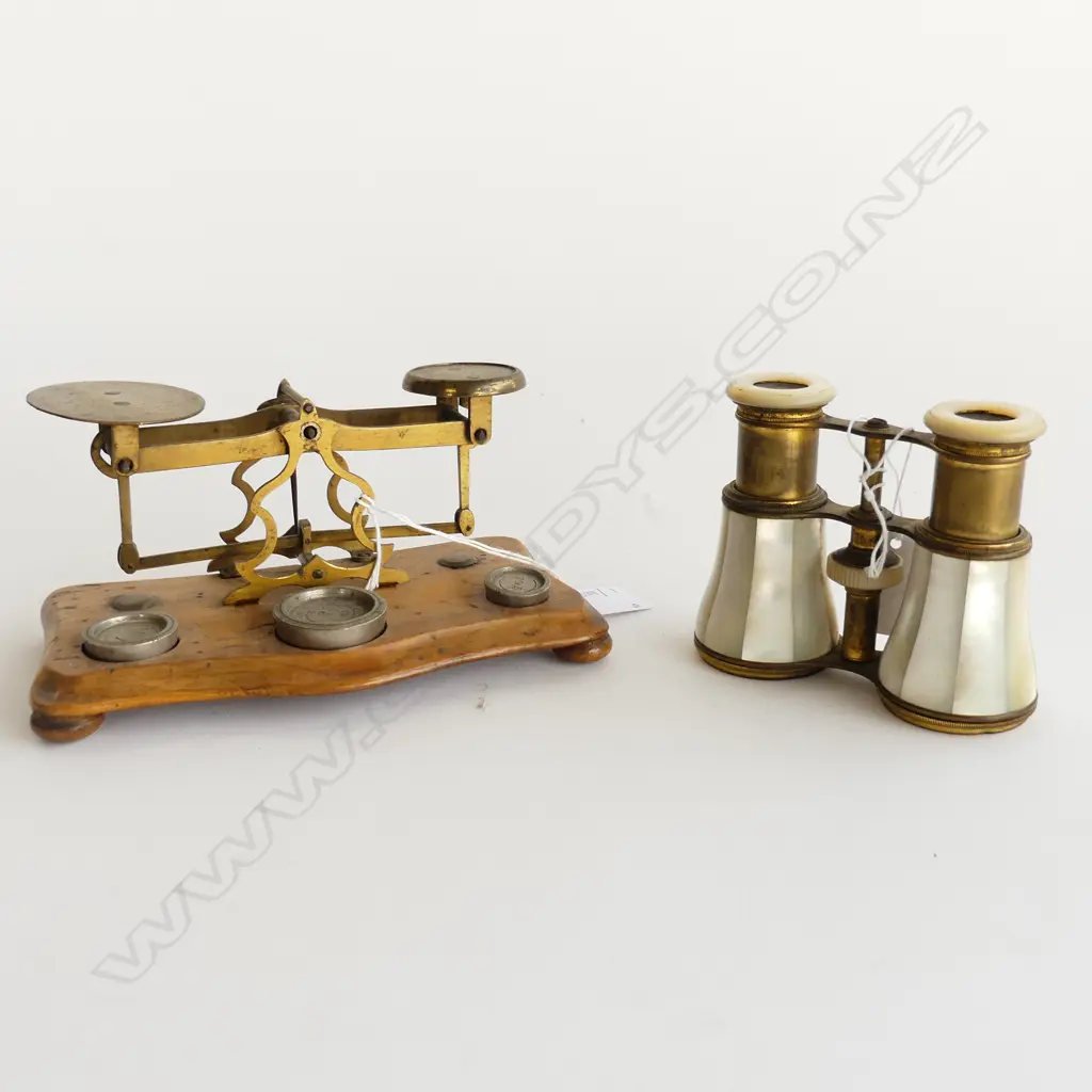 PR ANTIQUE MoP OPERA GLASSES + IMPERIAL SCALES w. 3 WEIGHTS W.175mm Image 1++