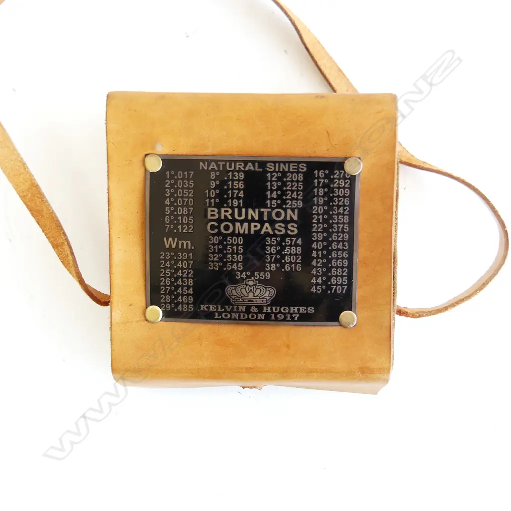 BRUNTON COMPASS IN LEATHER CASE 115x115mm Image 1++