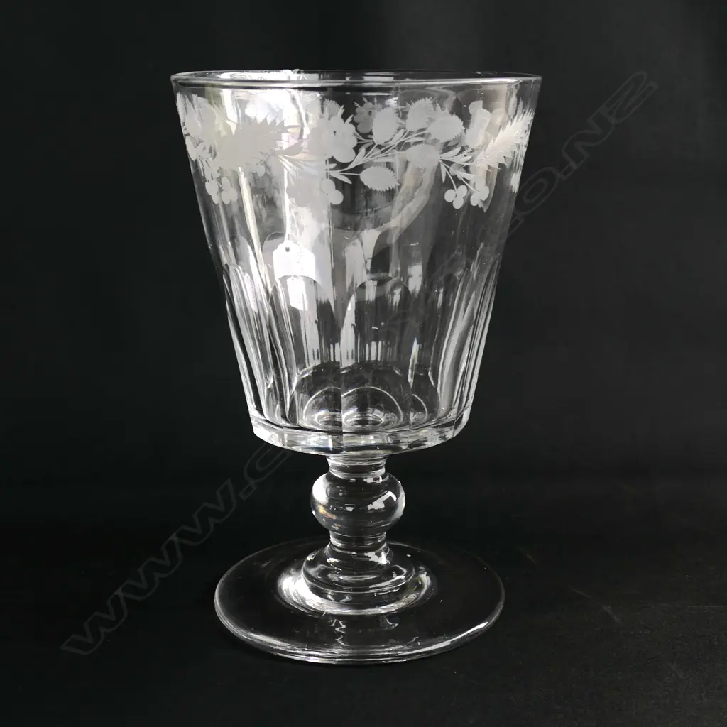 LG CRYSTAL CELERY VASE, ENGRAVED w. FOLIAGE BAND H.245mm / 160mm dia Image 1++