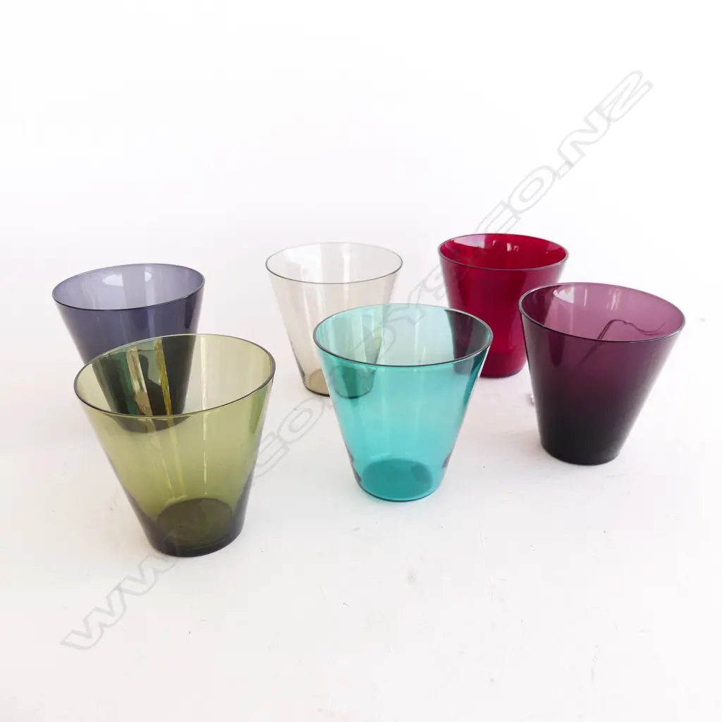6 COLOURED WATER GLASSES H.80mm / 80mm dia Image 1++