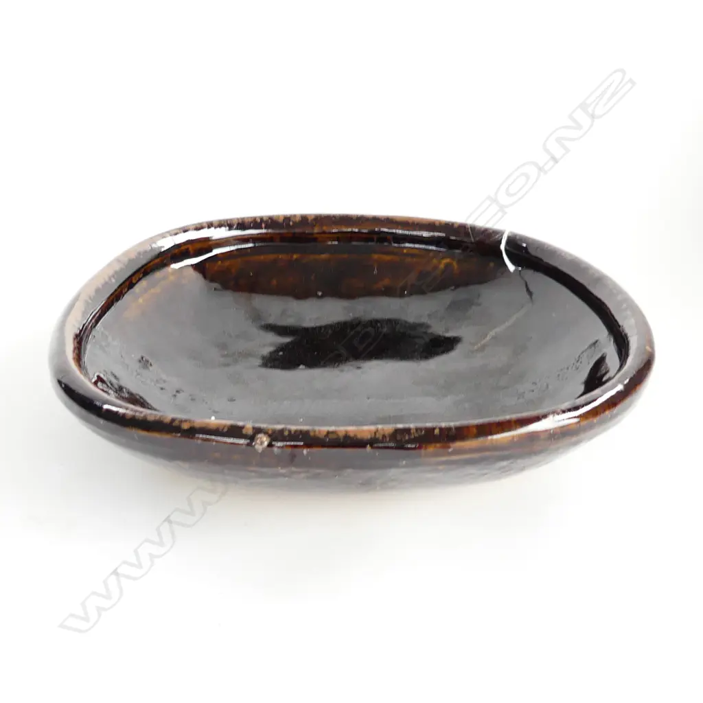 STUDIO POTTERY BROWN GLAZED DISH, STAMPED 330x330mm Image 1++