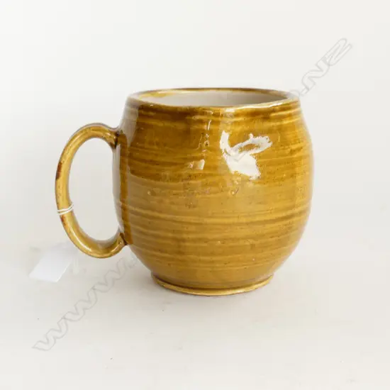VINTAGE OLIVE JONES SIDE HANDLED JUG H. 140mm ETCHED SIG. TO BASE & '61