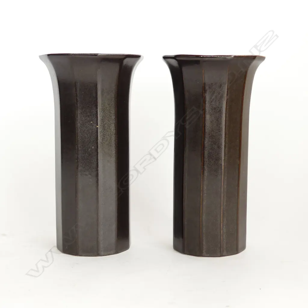 PR SCARCE TEMUKA CUTSIDED VASES, ONE STAMPED TEMUKA H. 205mm Image 1++