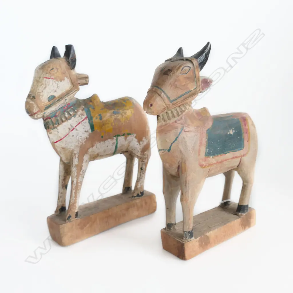 PR VINTAGE PAINTED WOODEN NANDI BULL FIGURES, H.225mm Image 1++
