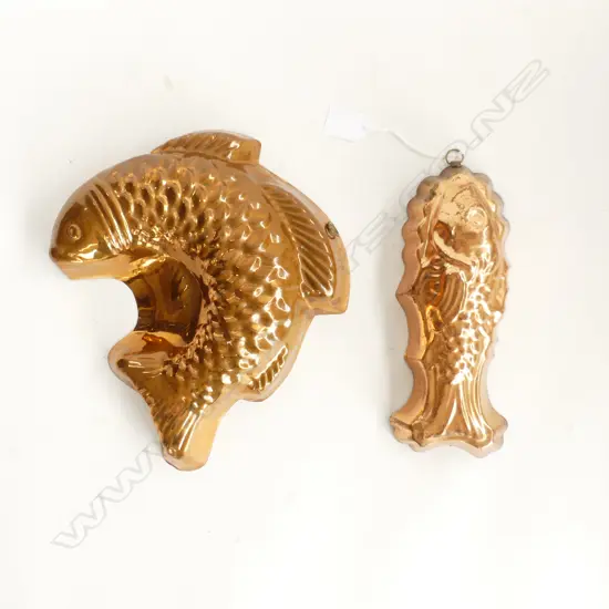 2 COPPER WALL HUNG JELLY MOUNDS IN FISH FORM, 1 LG & 1 SM