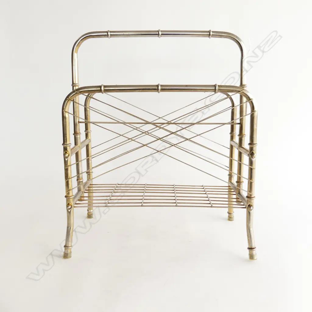 METAL MAGAZINE RACK 365x200x420mm Image 1++