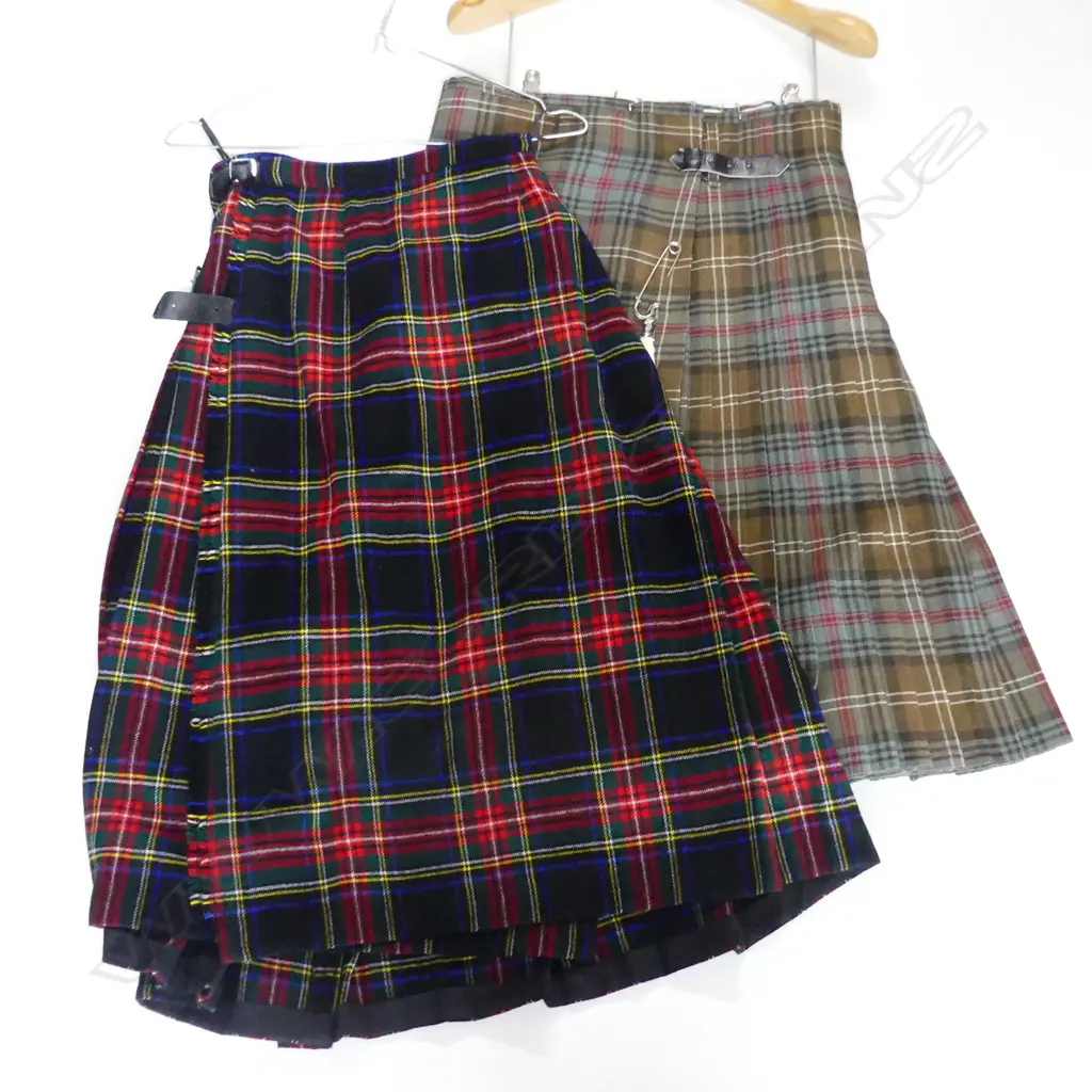 2 VINTAGE MENS SCOTTISH JACKETS; BLACK WOOL SHORT TUX/WAIST COAT & TWEED JACKET. & 2 KILTS Image 1++