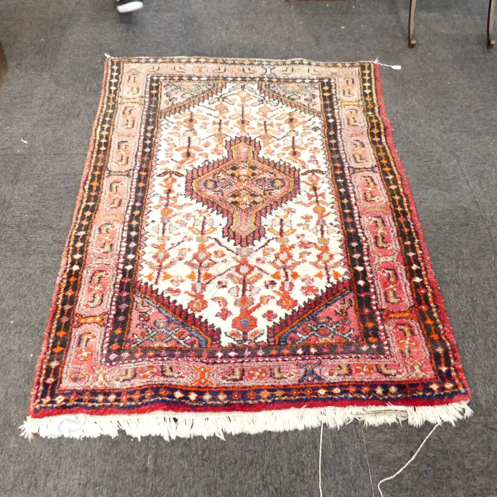 HAND KNOTTED WOOL PILE RUG 1550x1080mm Image 1++