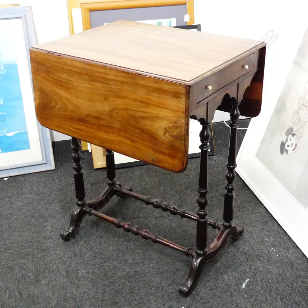 VICTORIAN MAHOGANY PEMBROKE TABLE 620x490x785mm... Image 1++