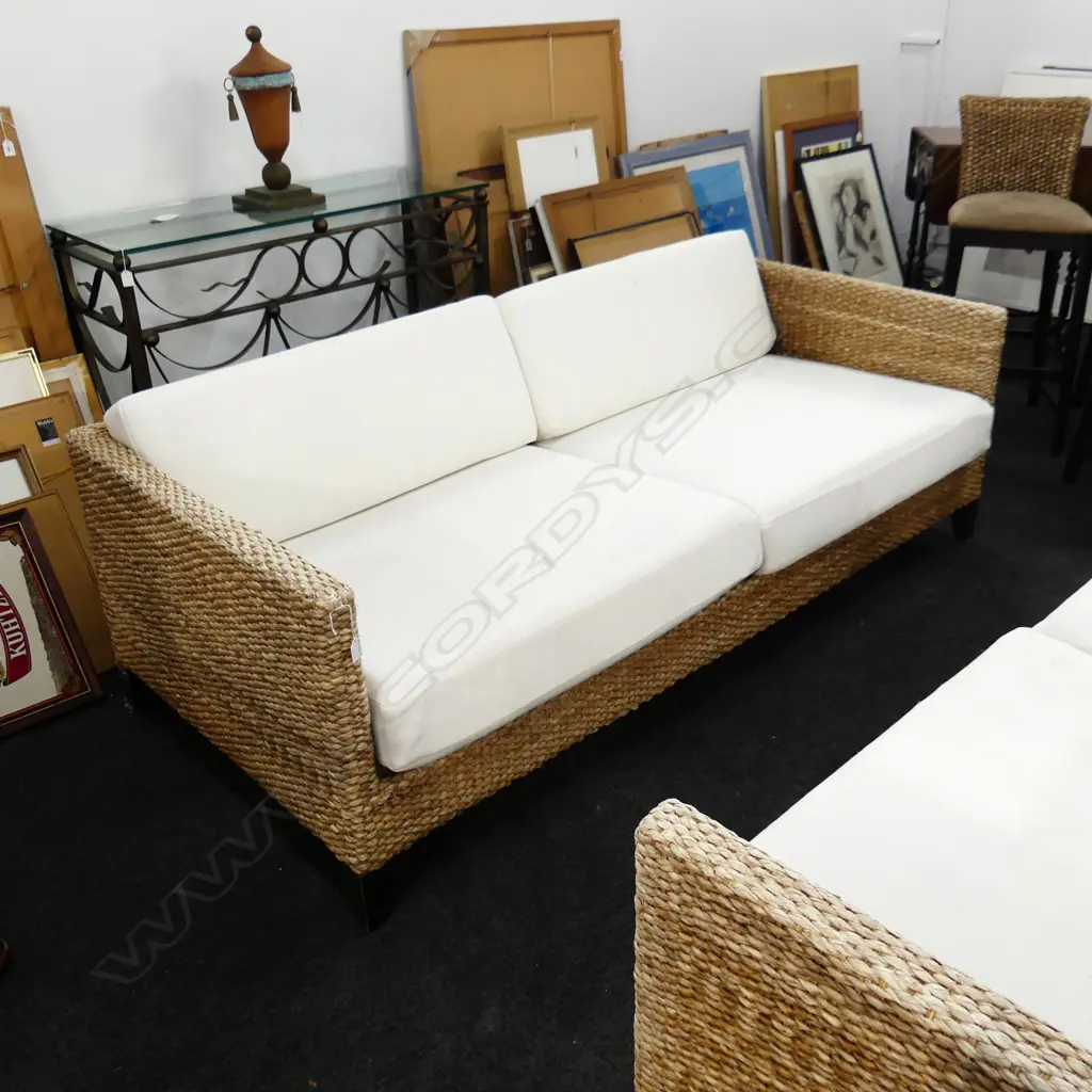 LG 3 SEATER WATER HYACINTH SOFA 1920x890x620mm Image 1++