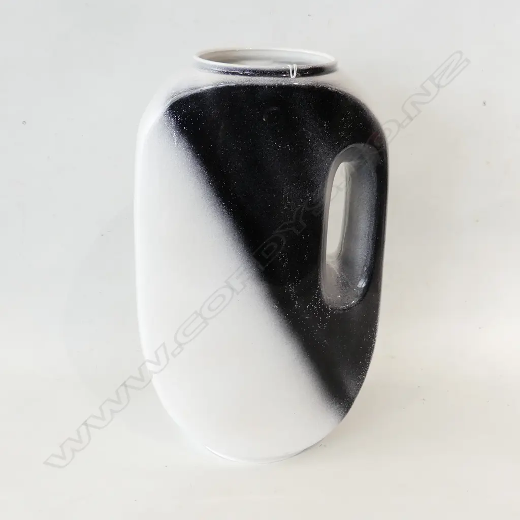 LG GERMAN CERAMIC VASE H.500mm Image 1++