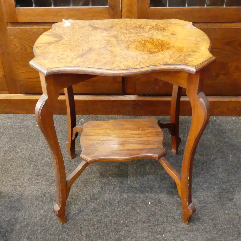 MOTTLED KAURI SIDE TABLE 660x550x750mm Image 1++