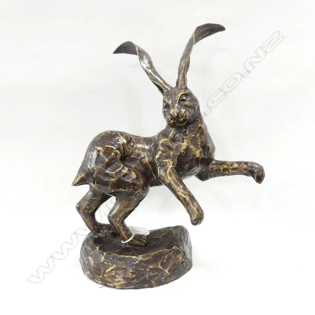 BRONZE HARE RUNNING ON BASE H. 410mm Image 1++
