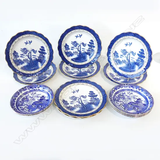 8 BOOTHS REAL OLD WILLOW DINNER PLATES (DIA 245mm) & 6 BURLEIGH WARE WILLOW SHALLOW BOWLS (DIA 200mm)