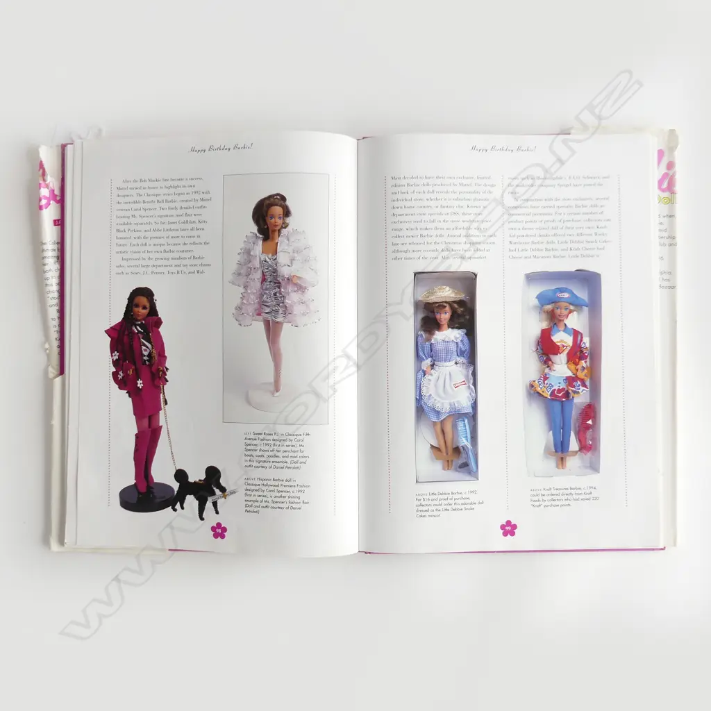 BOOK; COLLECTABLE BARBIE BY JANINE FENNICK (DUST COVER AF) Image 1++