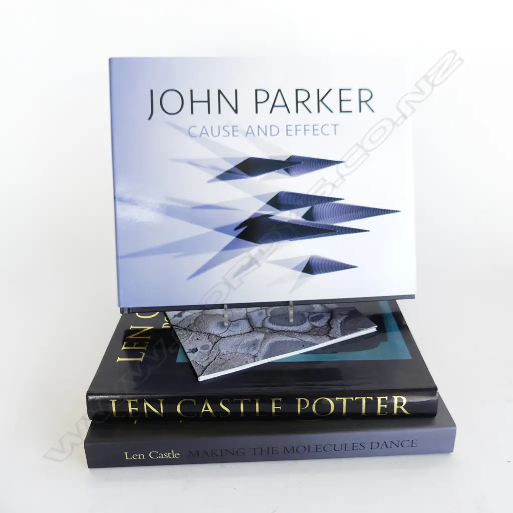 3 LEN CASTLE BOOKS INCL. SIGNED BOOKLET + JOHN PARKER: CAUSE & EFFECT (SIGNED) Image 1++