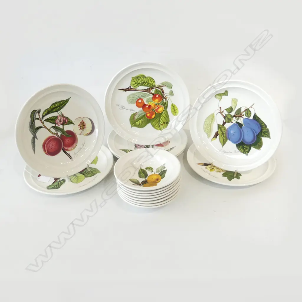 7 PORTMEIRION POMONA DINNER PLATES, (DIA 265mm) + 8 DESSERT BOWLS (DIA 170mm) Image 1++