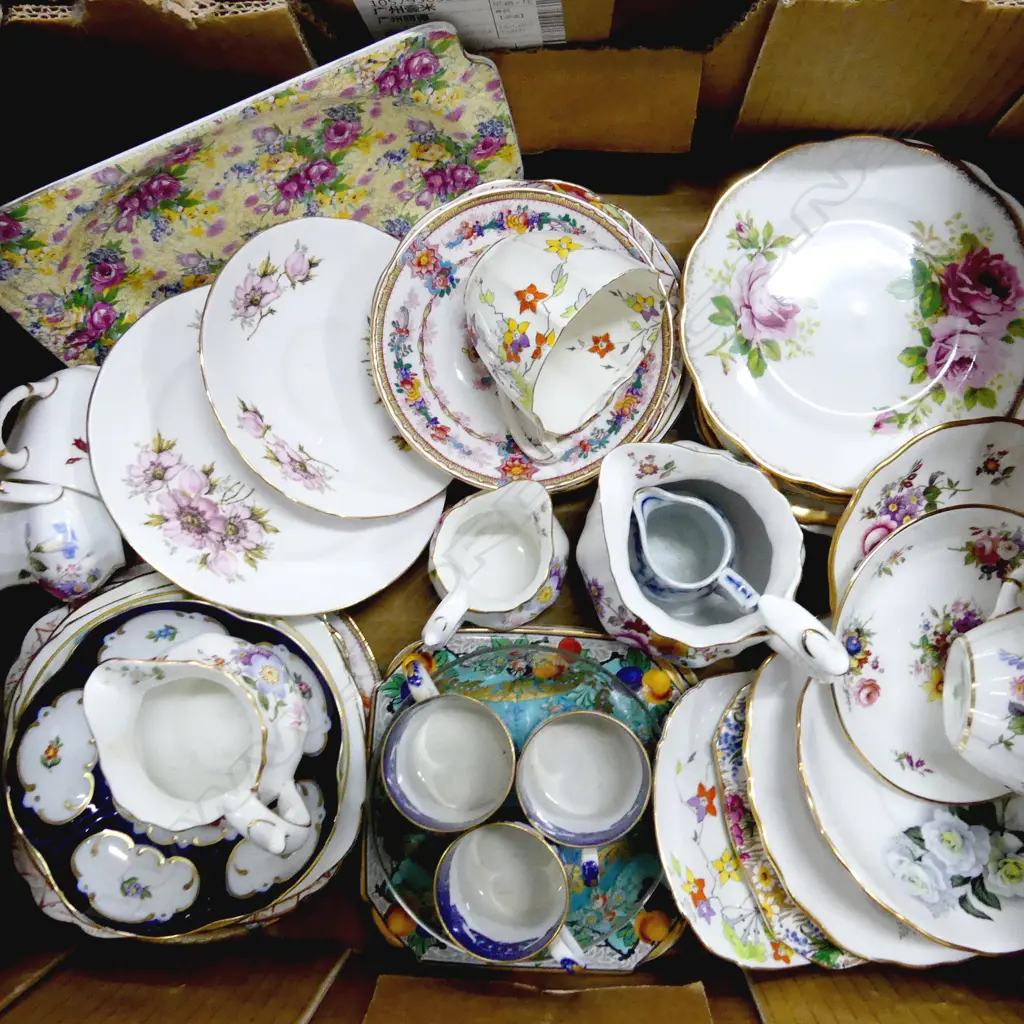 BOX LOT ASST. CHINA; CUPS & SAUCERS ETC Image 1++